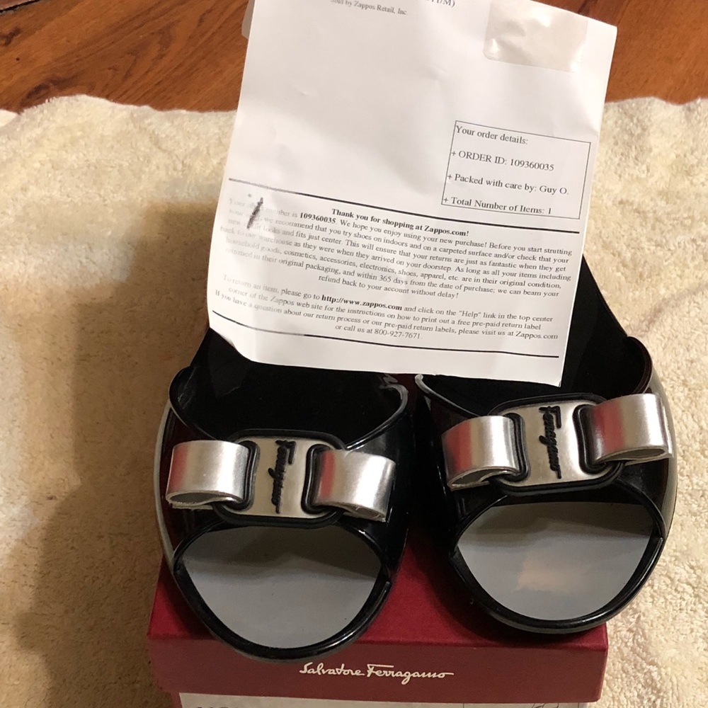 Authentic Ferragamo Sandals - Picture 2 of 7